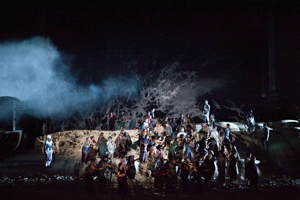 Le Vaisseau fantôme de Richard Wagner, mise en scène Àlex Ollé, Opéra de Lyon, 2014. Crédits Jean-Louis Fernandez.